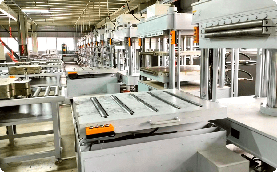 Taller de fábrica de Zhejiang Richall Medical Technology Co., Ltd., que destaca el meticuloso proceso de producción de equipos de rehabilitación médica de gama media a alta.